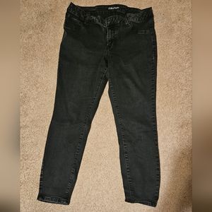 Maurices jeans